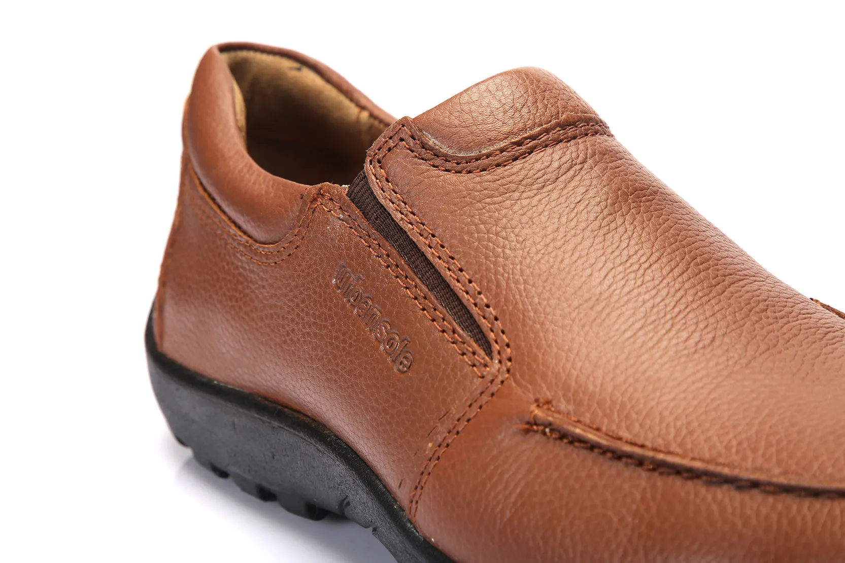 Here is an optimized title for the e-commerce product Shoe Moc KT-2106:

Stylish KT-2106 Moccasin Shoes for Comfortable Everyday Wear

This title includes modifiers to enhance the appeal and provide clarity for potential customers.