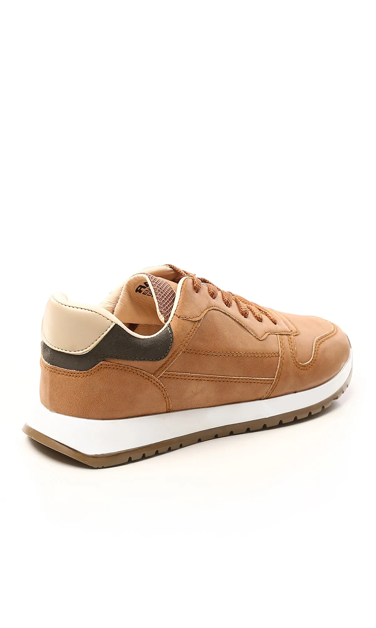 O189417 Men Footwear