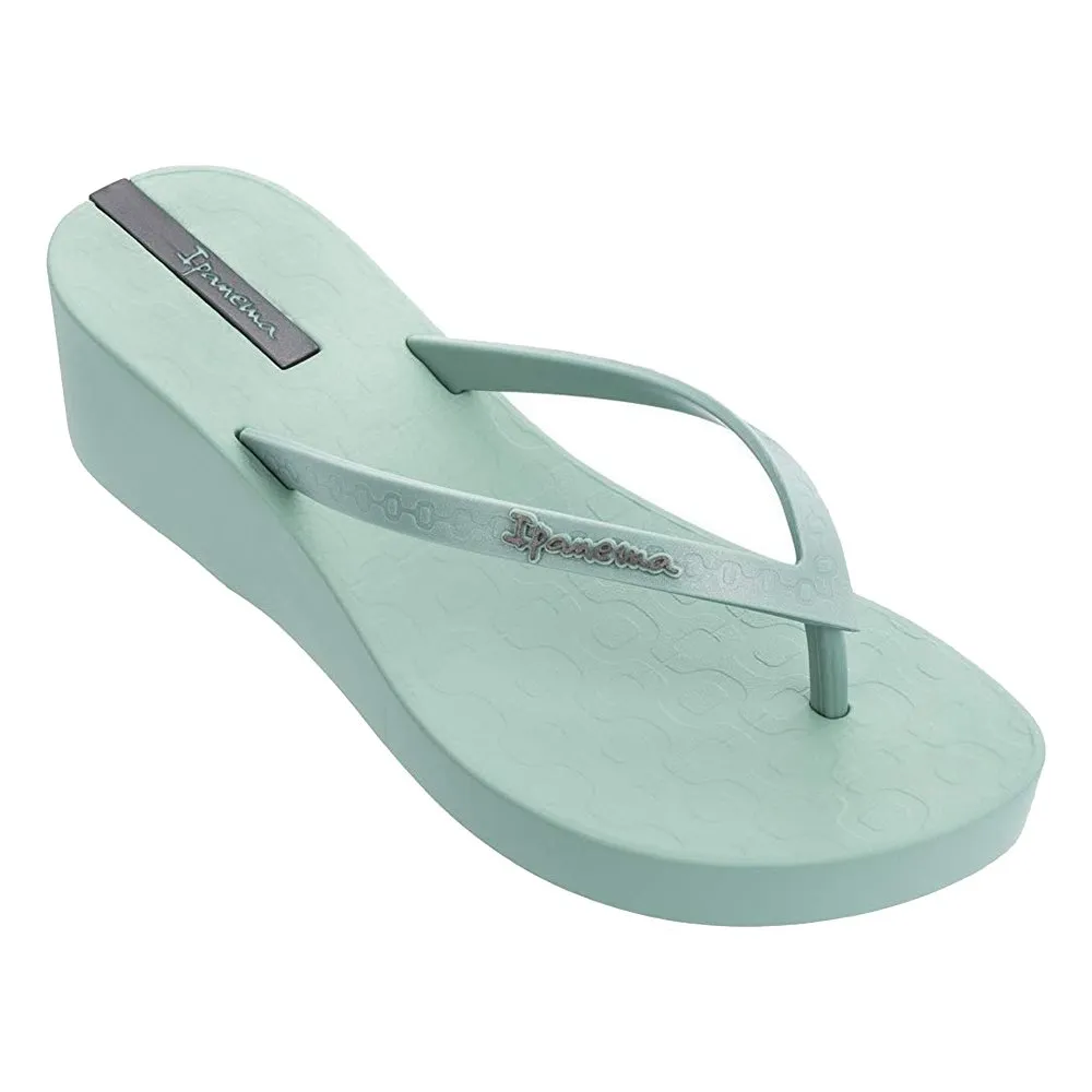 Daisy Platform Flip Flops