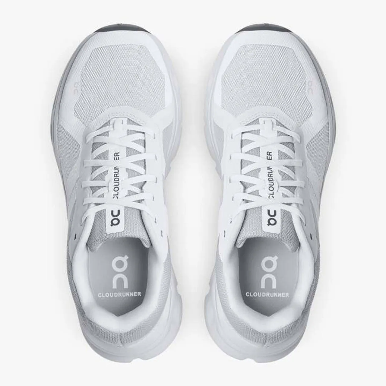 'On Running' Women's Cloudrunner - White / Frost