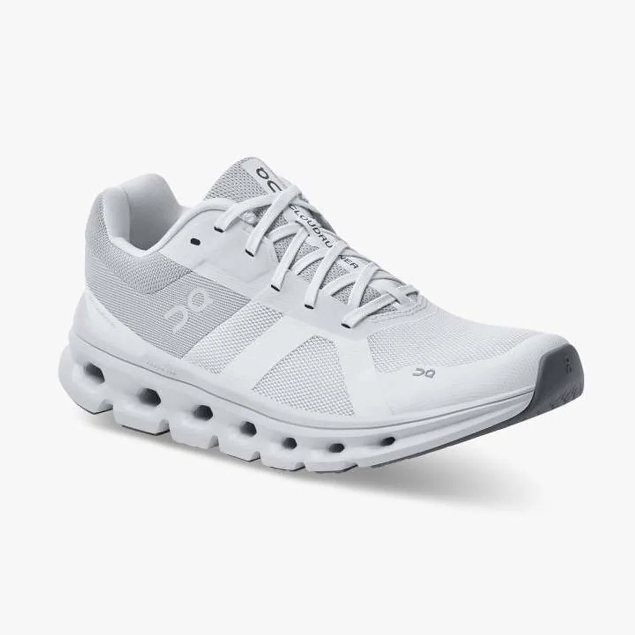 'On Running' Women's Cloudrunner - White / Frost