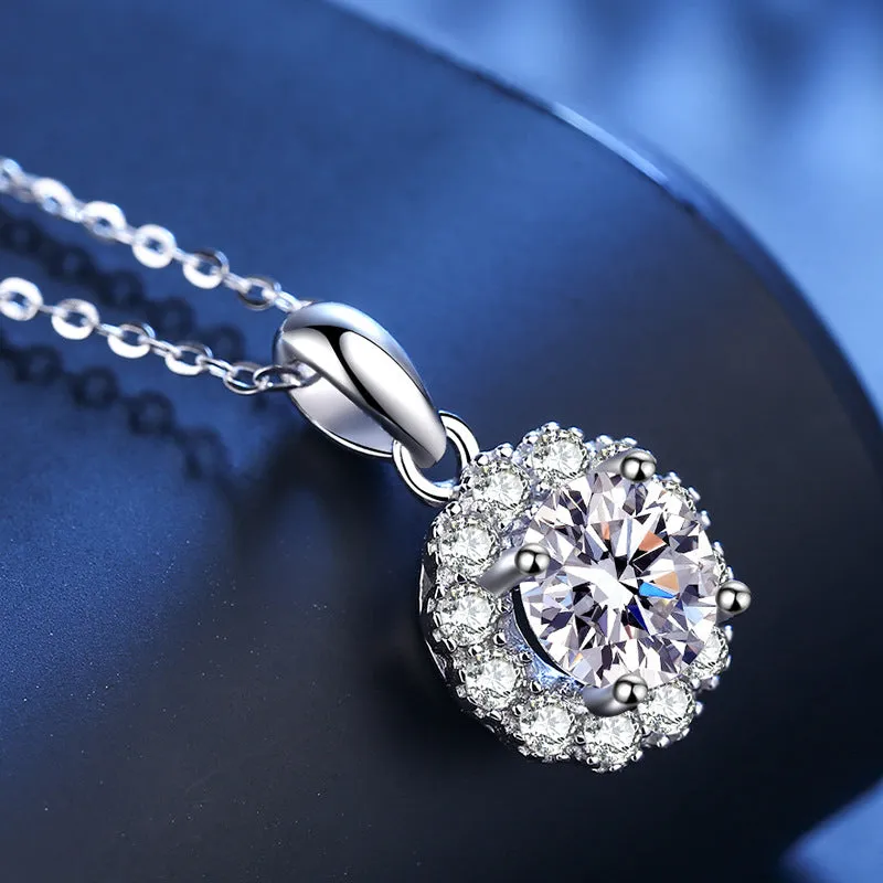 Star Ocean Flower Moissanite Necklace