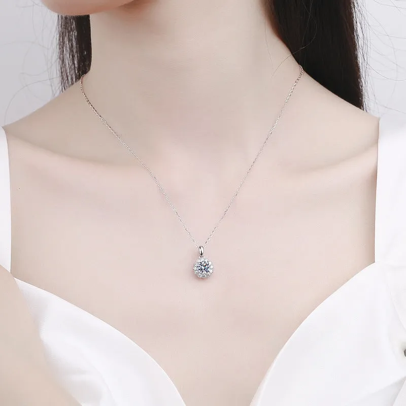 Star Ocean Flower Moissanite Necklace